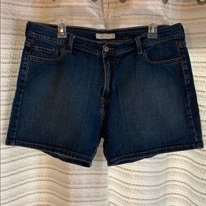 Size 16 Levi 515 Jean Shorts